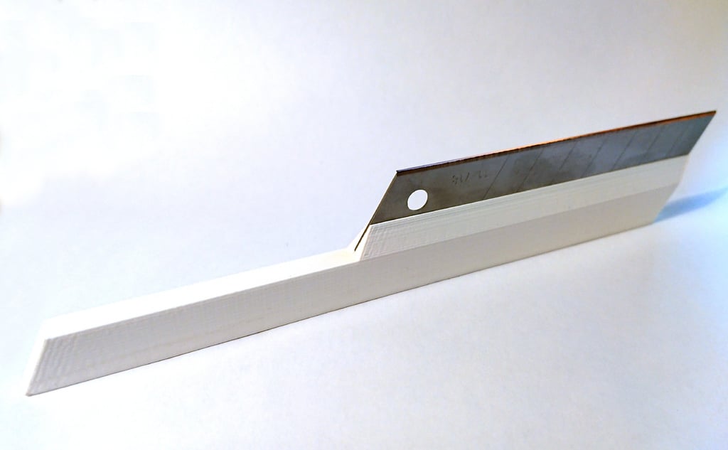 Blade holder for Stanley 11-718 blade