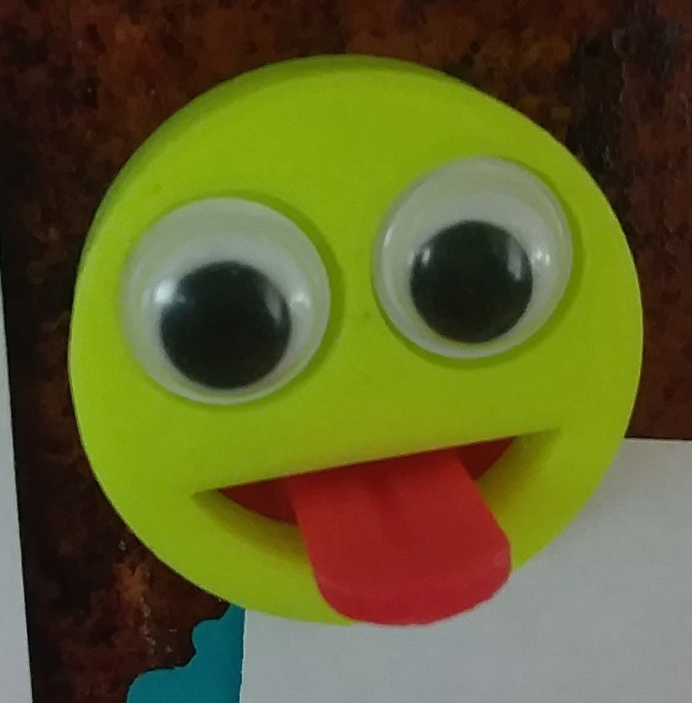 Emoji Magnet - Googly Eye Smile with Tongue