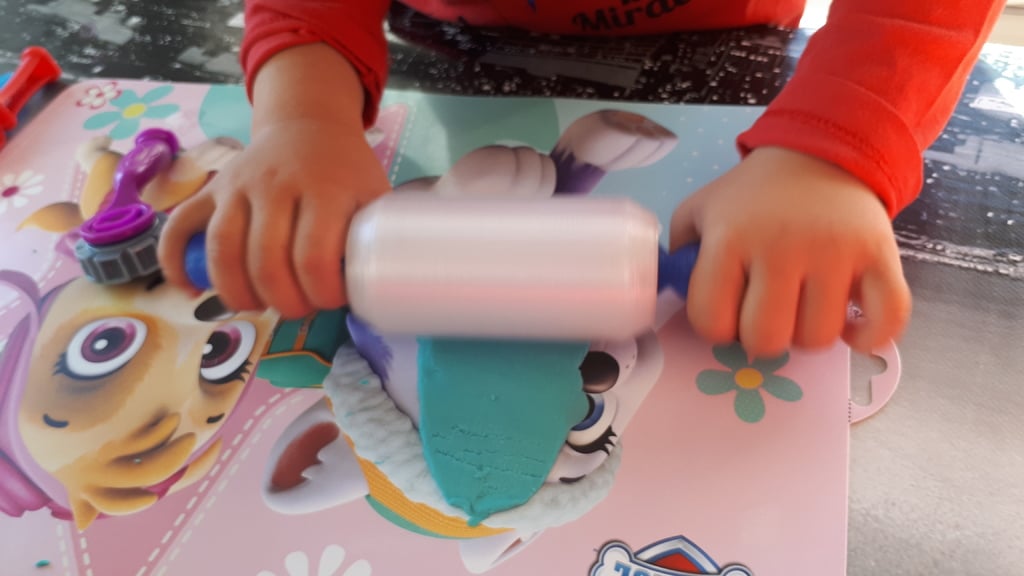 Play doh plastiline roller with bearings