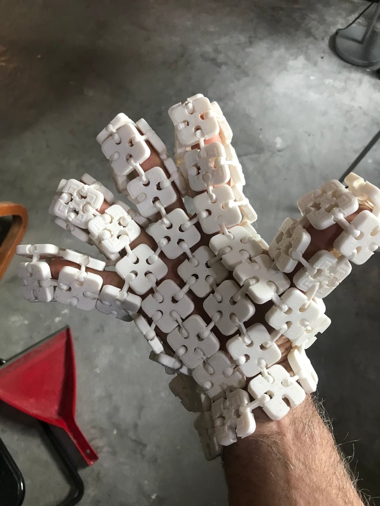 3D printed three, or 4, or ? fingered glove with snap together square mesh