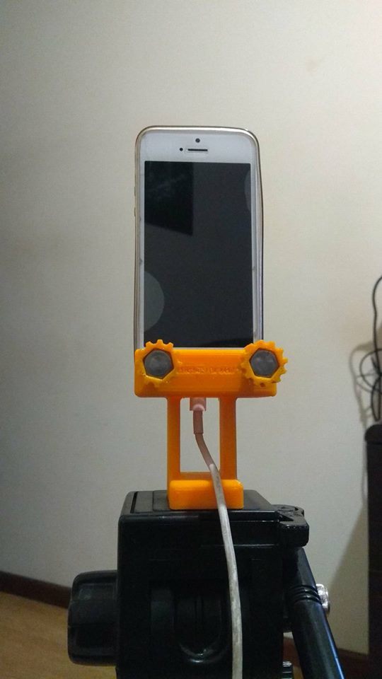 Mobile Phone adapter to tripod 