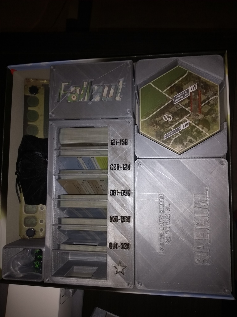 Fallout board game insert - Sleeved Decks