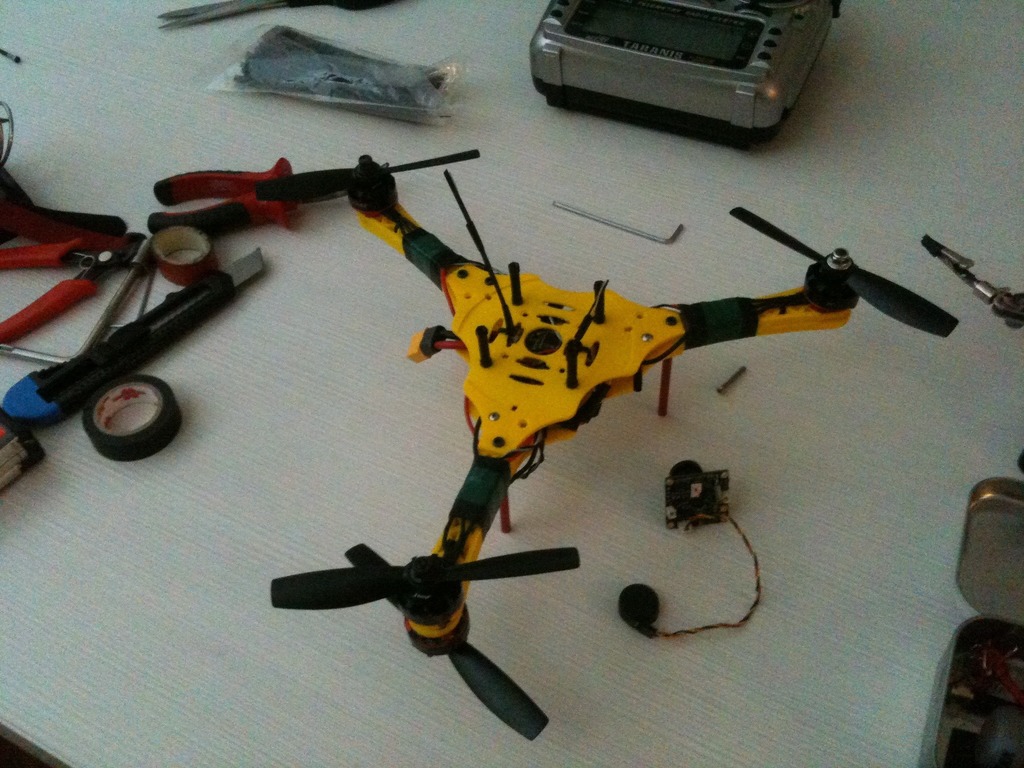 Quadcopter and Hexacopter in Y4 or Y6 configuration
