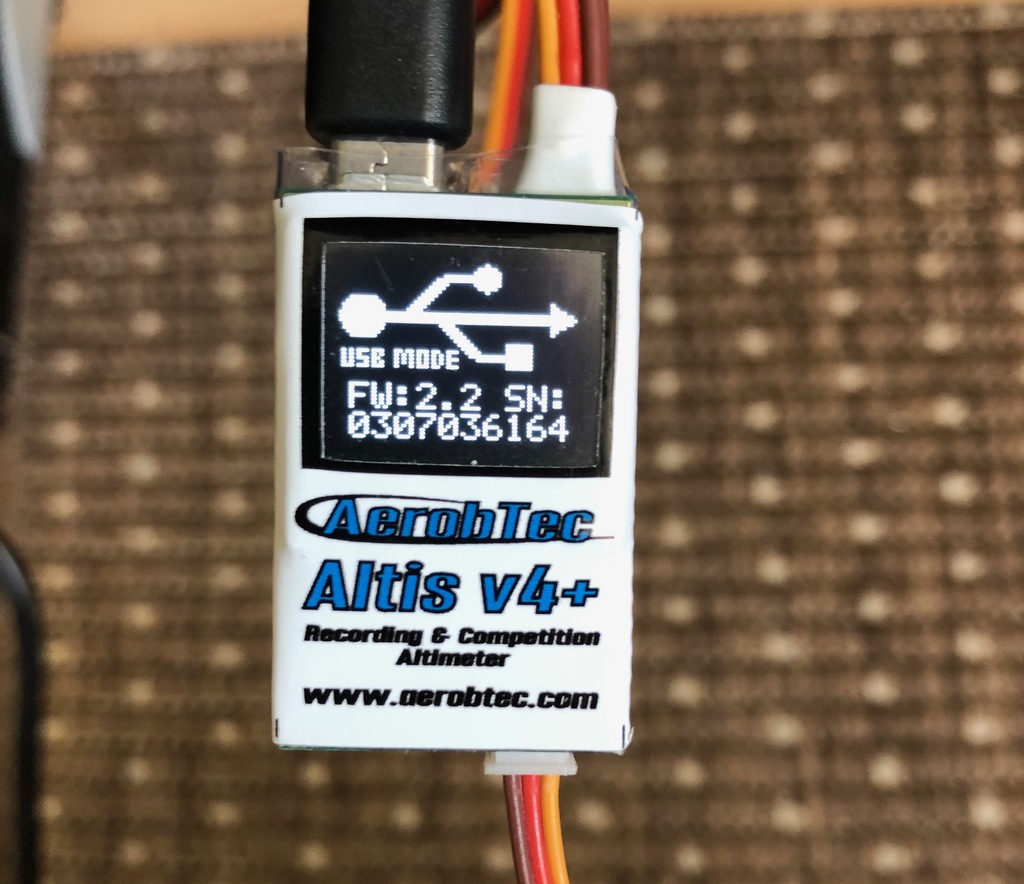 Aerobtec Altis 4+ holder and support