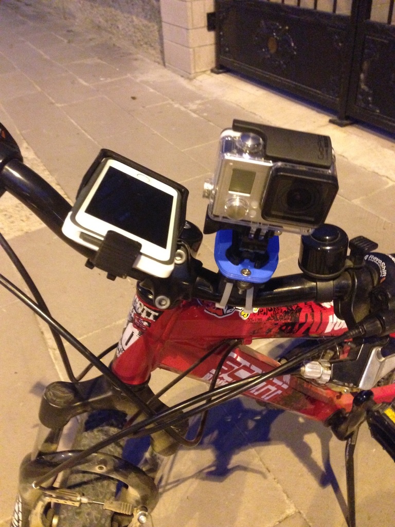 GoPro and iPhone 5 Thule Case Universal Bike Mount