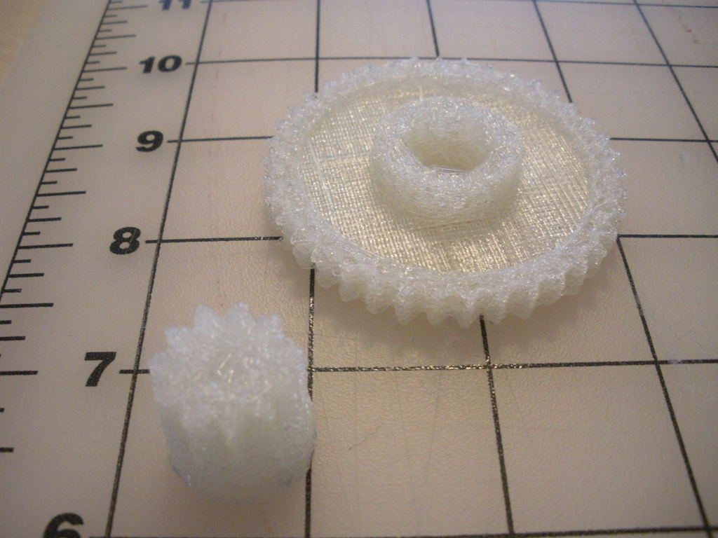 Wade's Extruder Gears using Parametric Involute  Bevel and Spur Gears