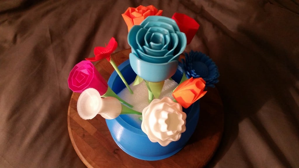 Vase for 3D printed flowers