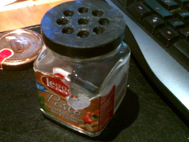 fruit fly trap leggo's pesto jar screw on lid.