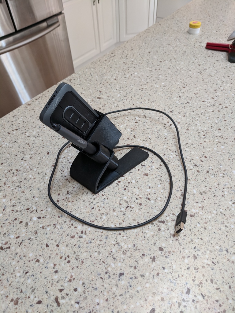 Wacom Remote and Pen Charging Stand