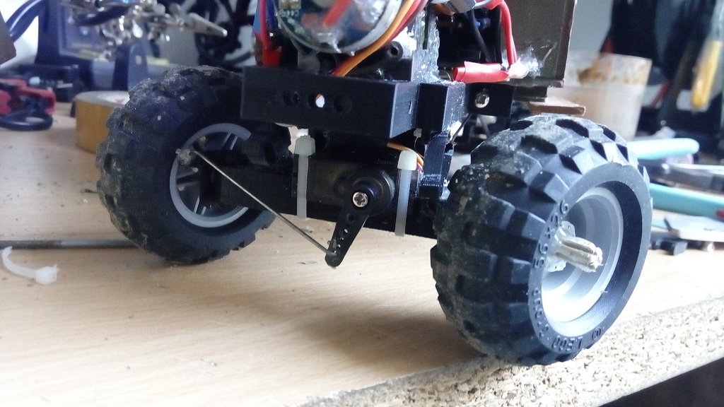 Simple front axle for DIY RC trucks