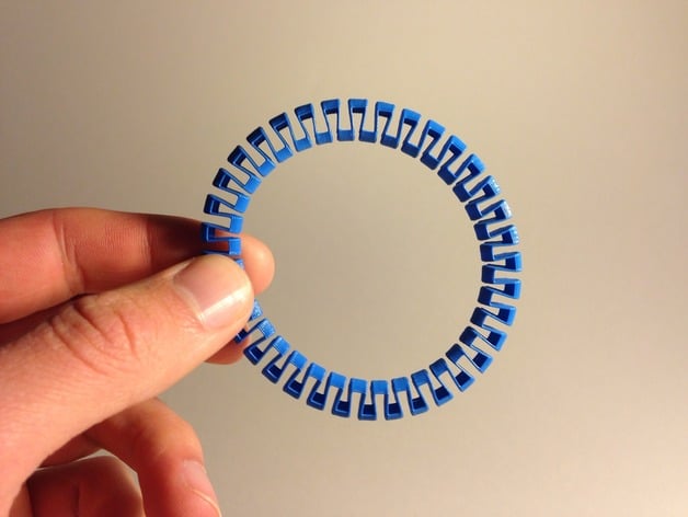 Customizable Circular Band Bracelet
