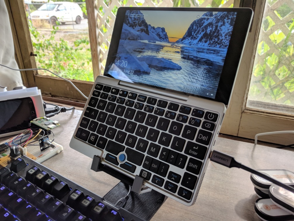 Stand Clip for GPD Pocket or Tablet