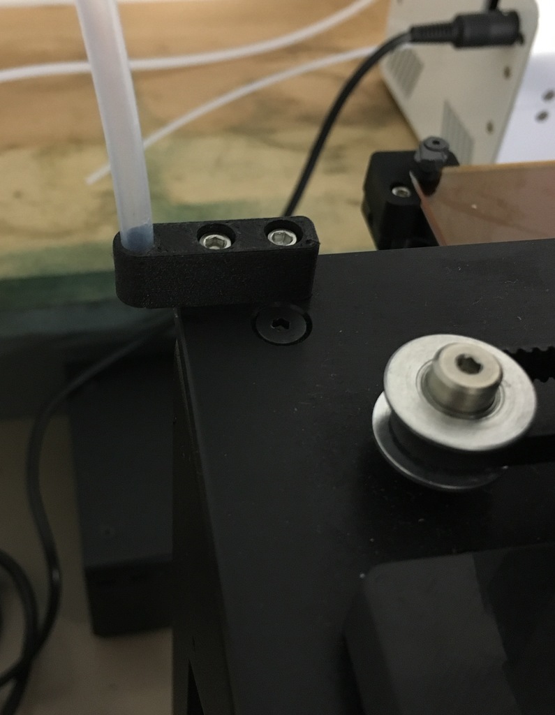 Filament feed tube holder for MakerGear