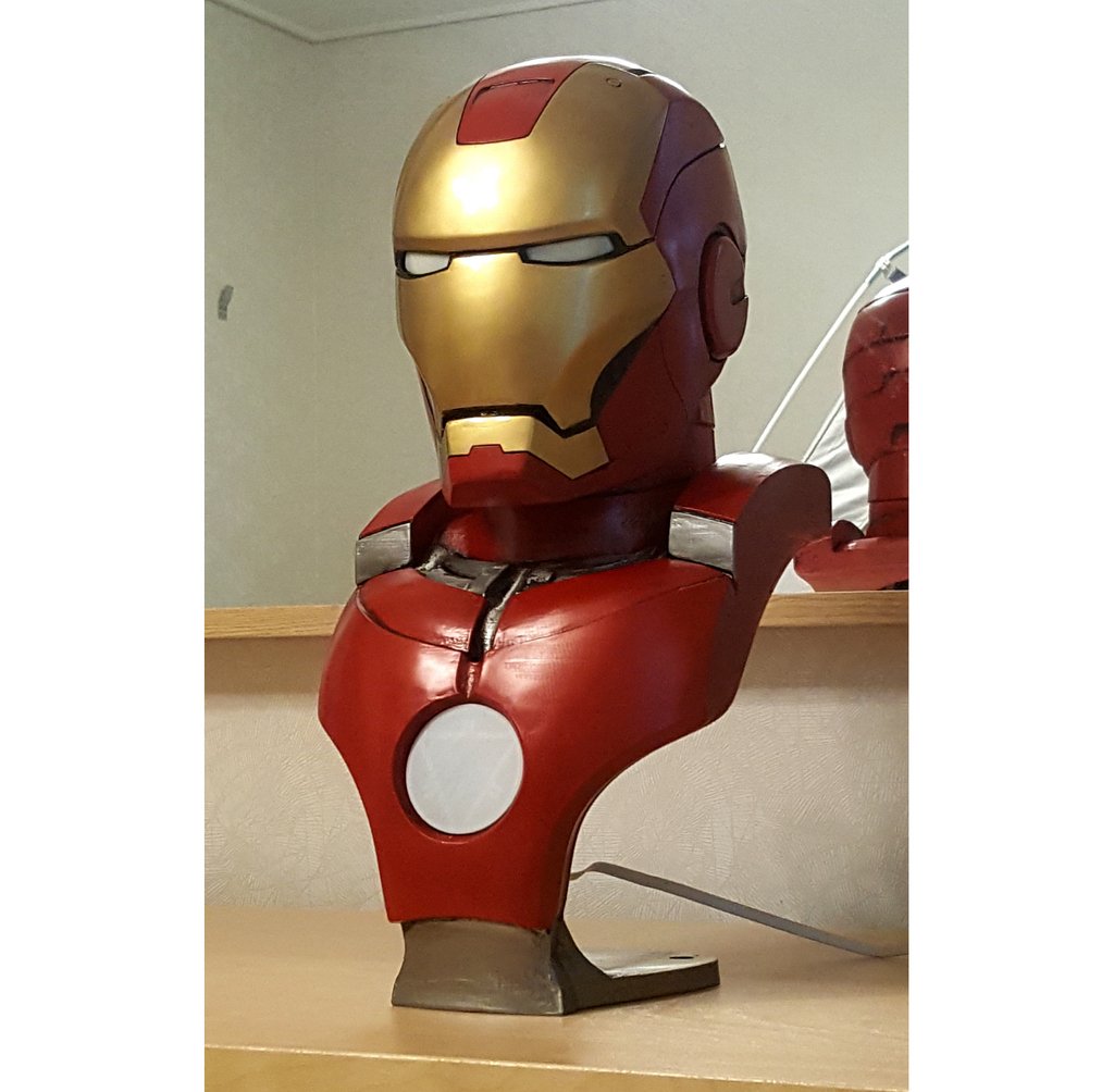 IRON MAN BUST_by max7th_REV1