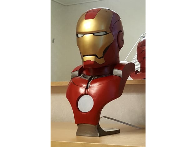 Iron Man Bustby Max7Threv1