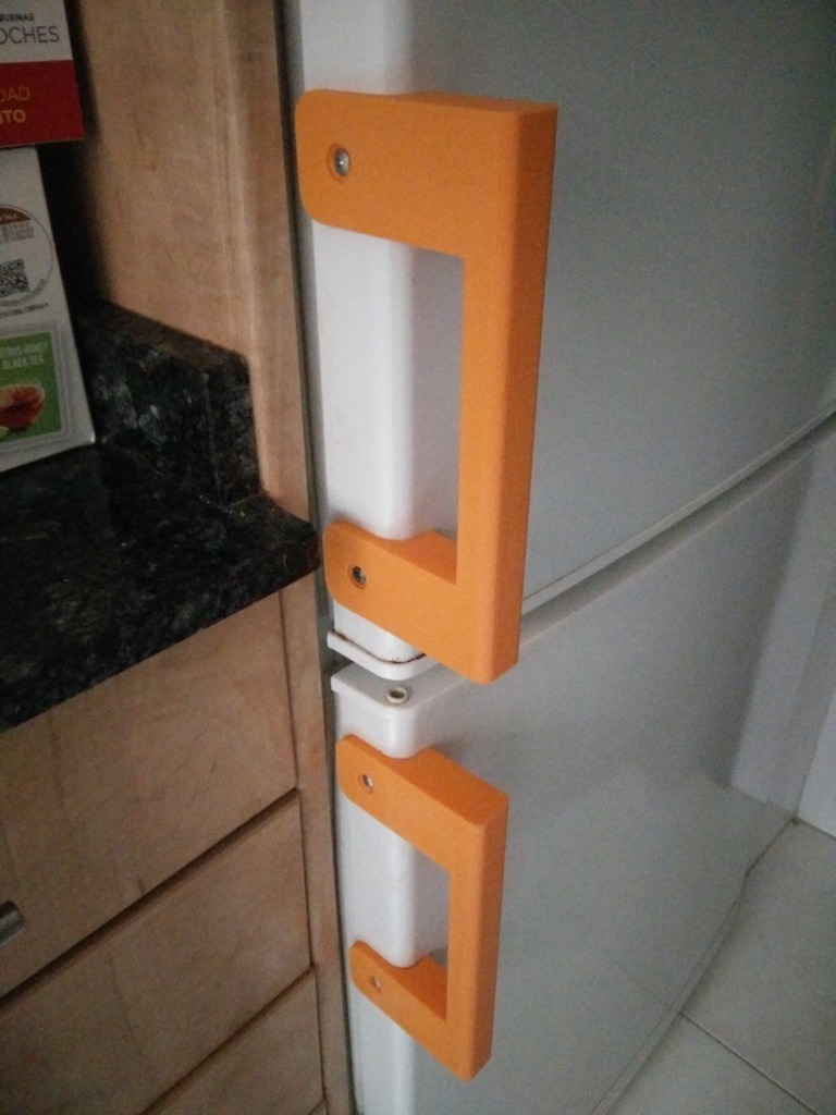 Freezer door handle