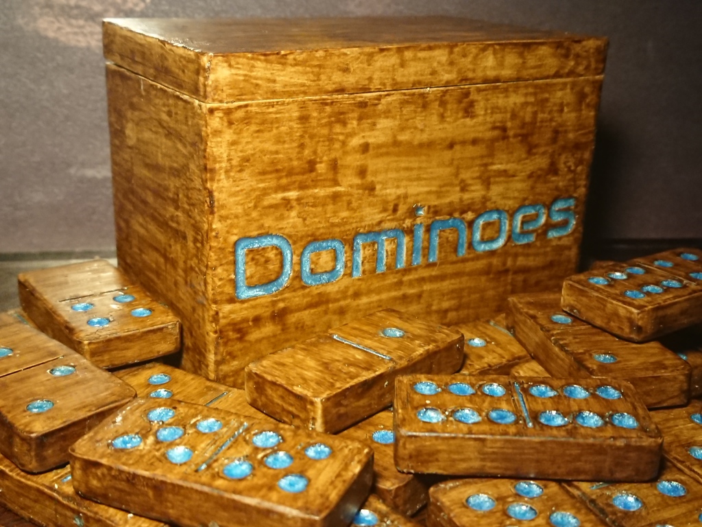 Dominoes | Full 28 Piece Set with Storage Box Professional Size