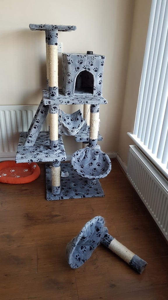 Cat Condo / activity scratching Pole repair kit. (For owners of fat cats)