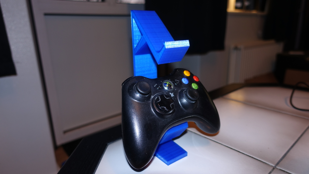 Xbox one controller stand