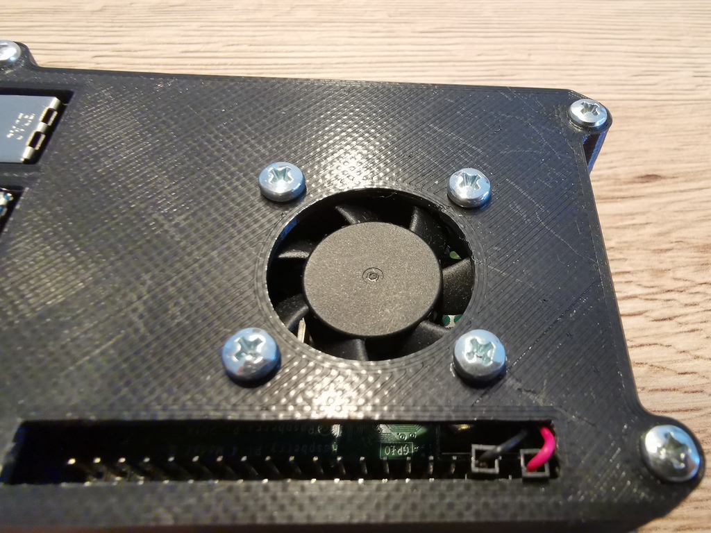 Raspberry Pi 4 case with 30mm Fan