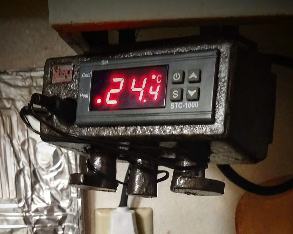 Built-in undercounter (or stand-alone) Sous Vide/temperature controller (STC-1000-based)