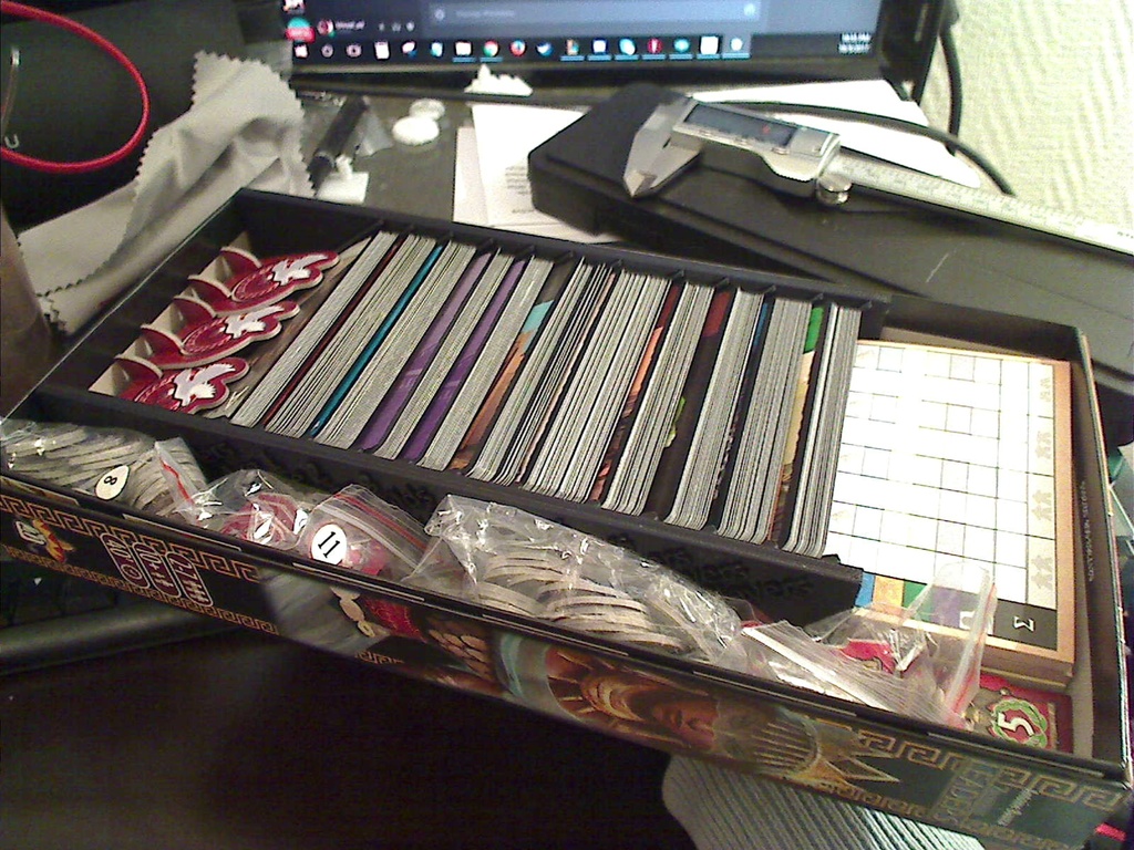 7 Wonders card tray (expansion box size)