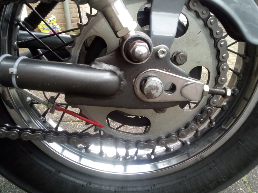 Motorcycle Chain lube system