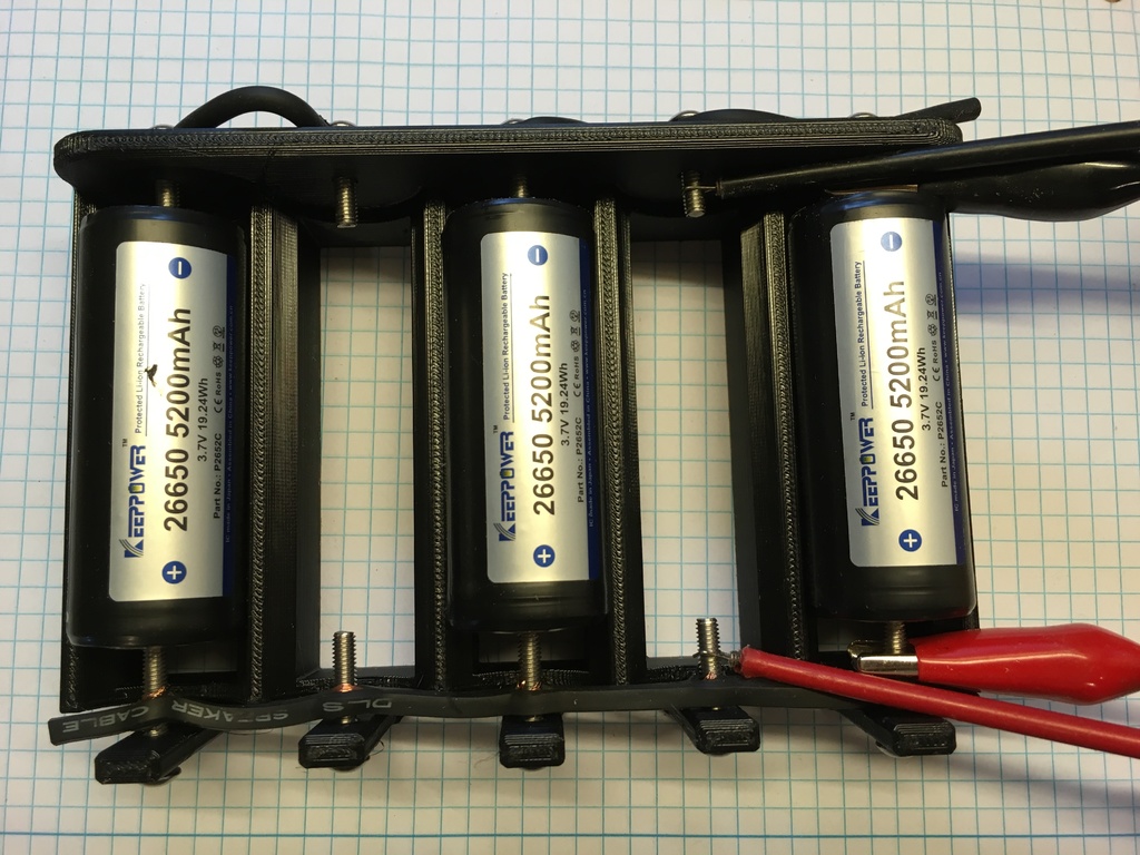 battery holder (for charging) 5 x 26650, parallel setup.