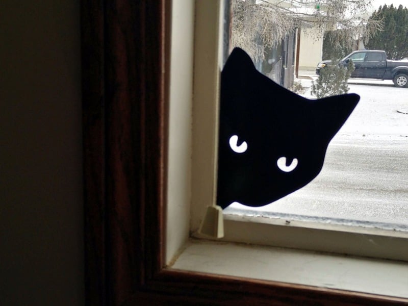 Peeking Cat Silhouette