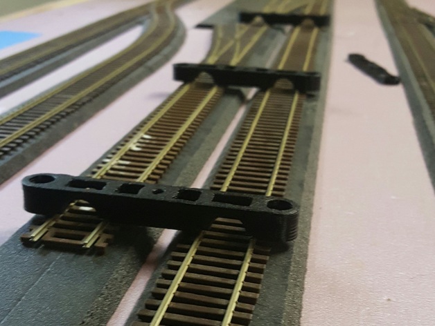 HO Scale Track Spacer