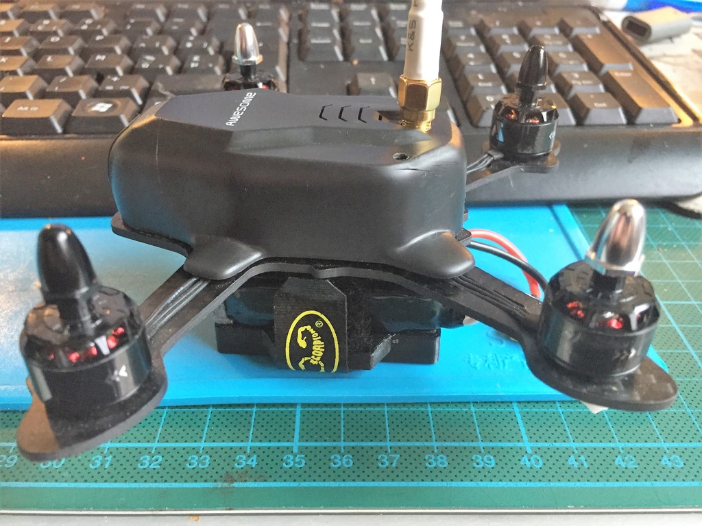 130mm Quad LIpo Protection and stand