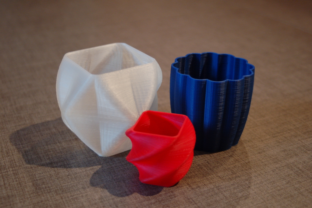 Rounded Square Vase, Cup, and Bracelet Generator