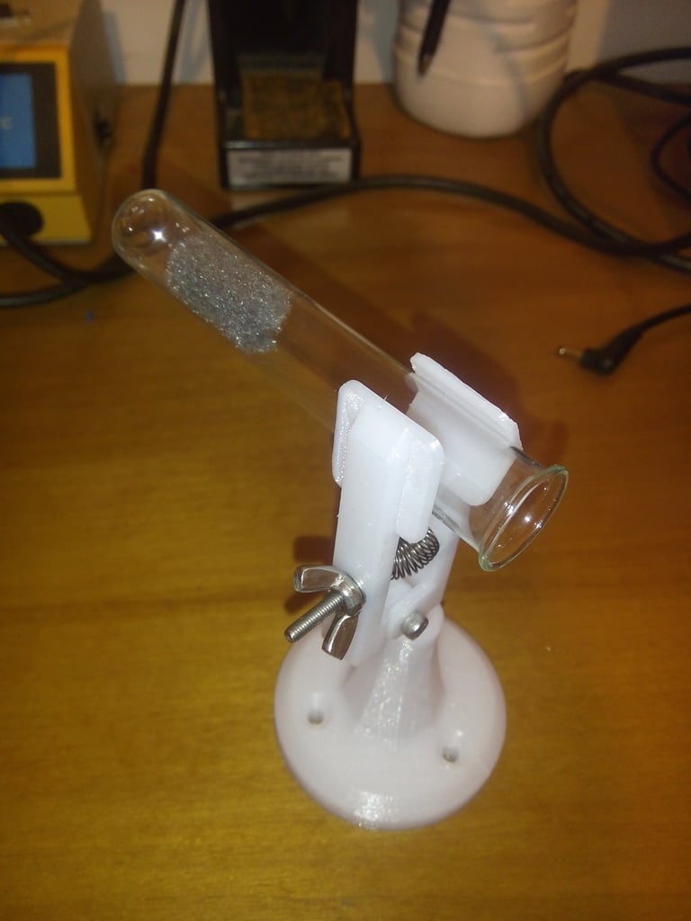 Test tube clamp with vertical stand