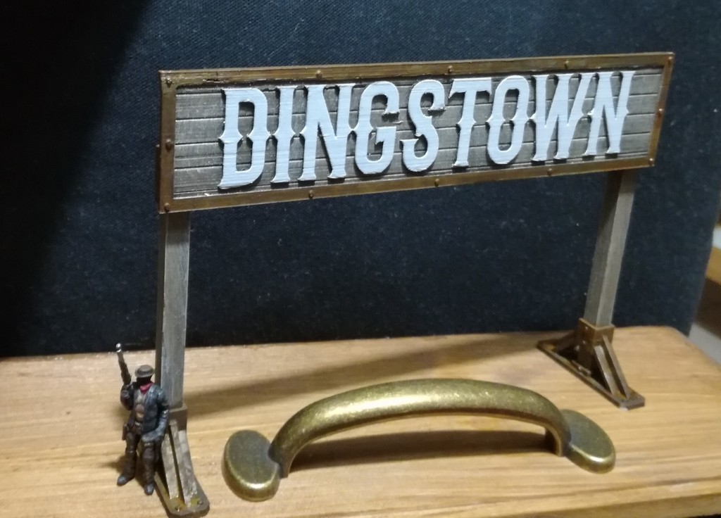 western town sign Dingstown 