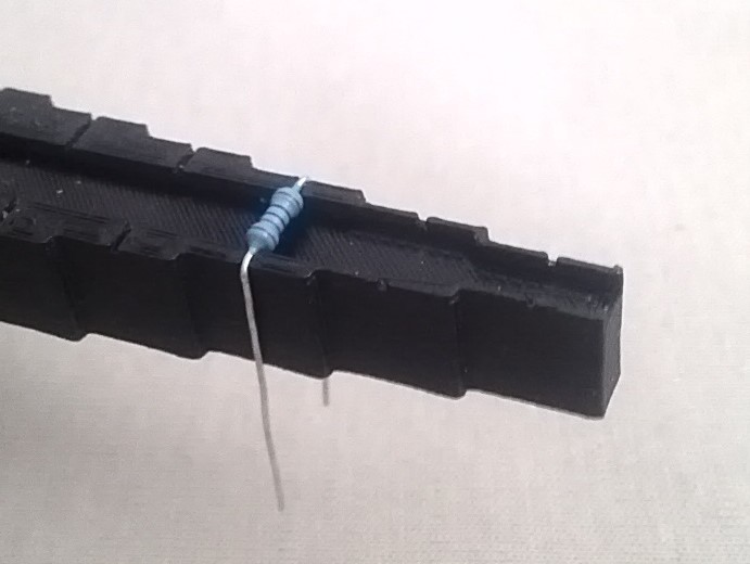 Bending gauge for resistors and diodes