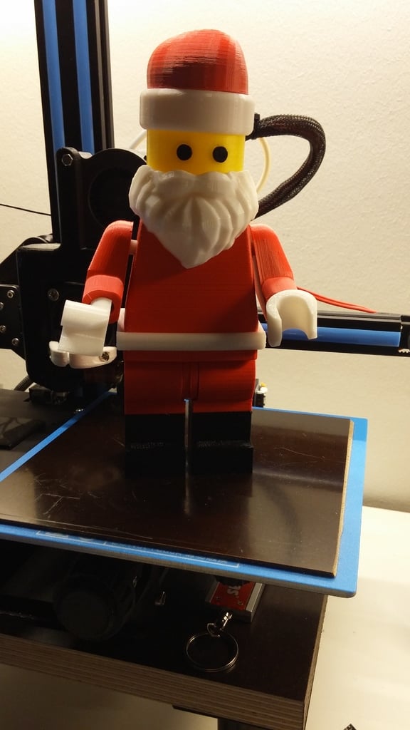 Lego Santa (new hips, better printing beard, trouser hem, joints)