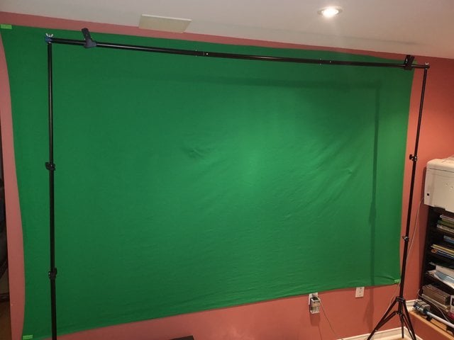 Green screen hanging support 