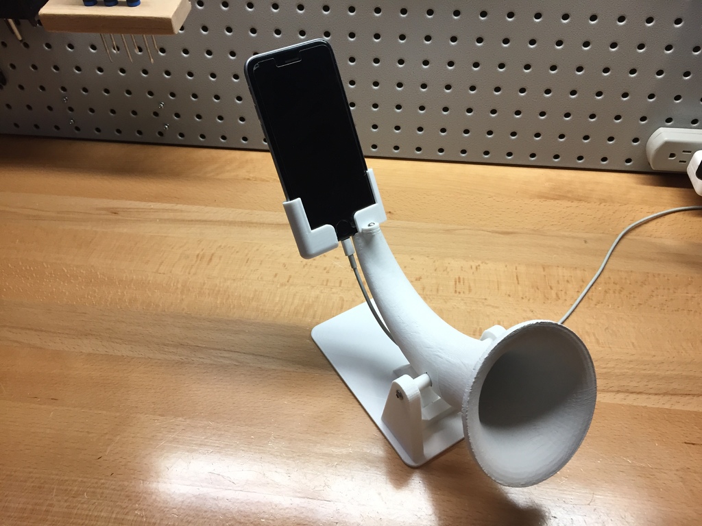 Phone Sound Amplifier (IPhone 6/6S)  