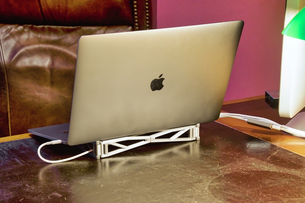 MacBook Pro folding stand