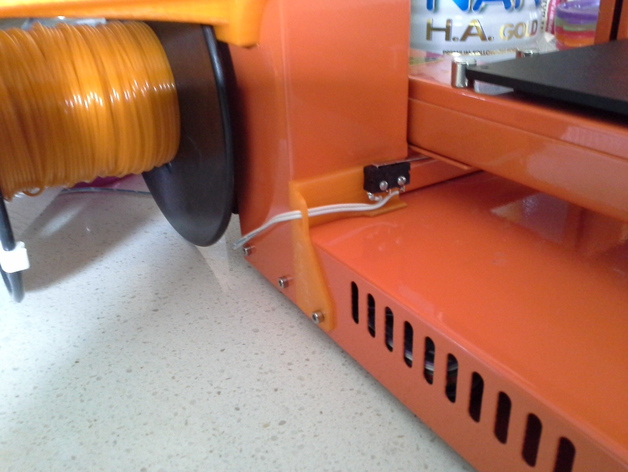 Automatic Fan/Aux Switch for the UP! Printer.