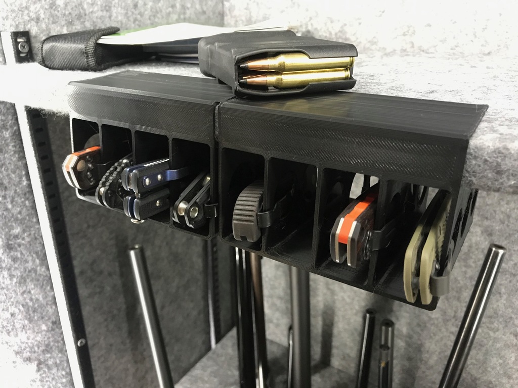 Under shelf safe knife storage
