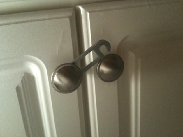 Child Safety Clip for Cupboards