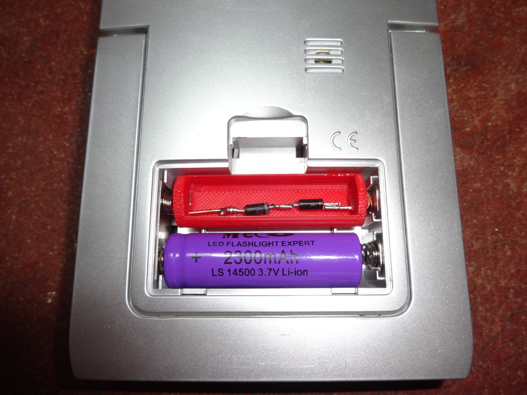 Li-ion battery adapter (AA size)
