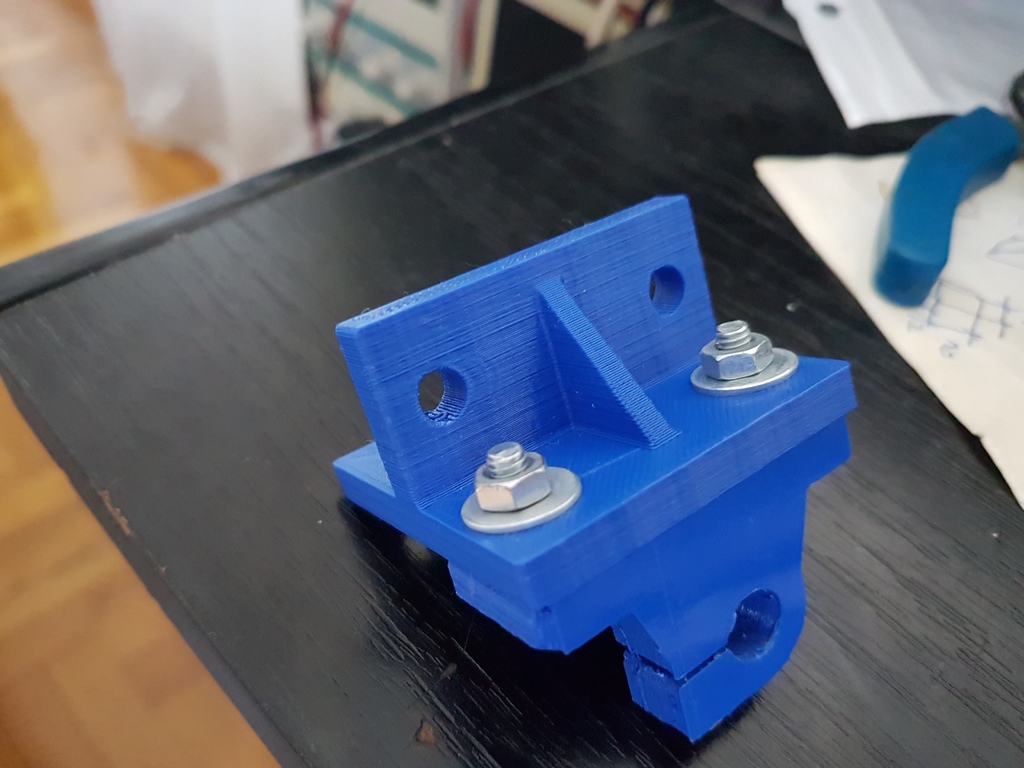 20 x 20 extrusion adapter