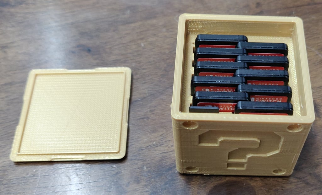 Question Block Switch Cartridge Case (11 cartridges + 2 microSD cards)