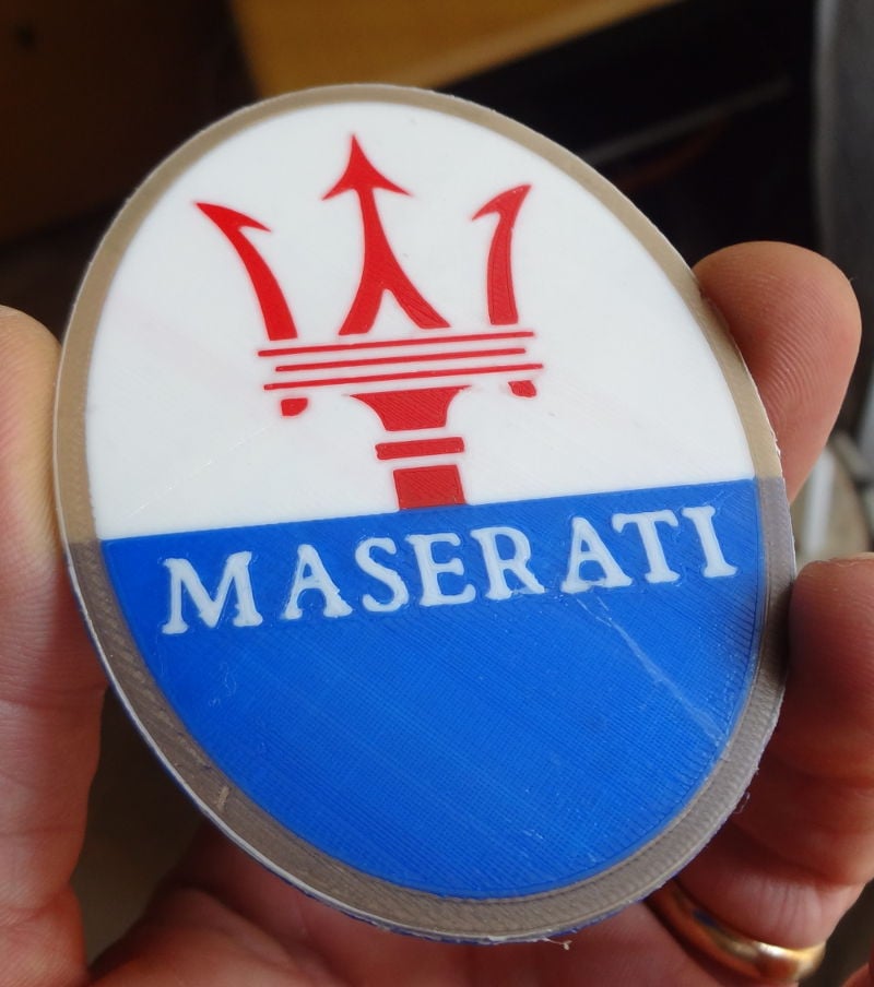 4 colors Maserati logo