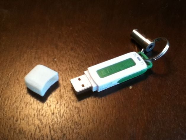 Kingston 'DataTraveler' USB Drive Cap