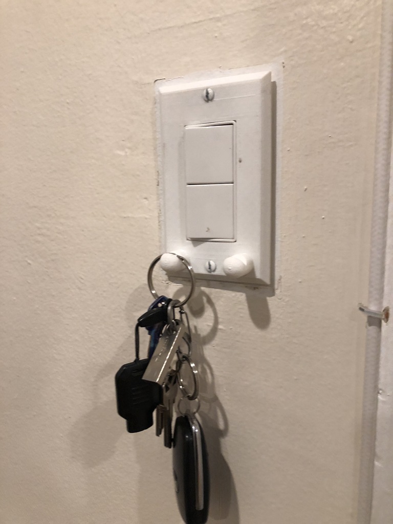 Wall Plate with Key Holder