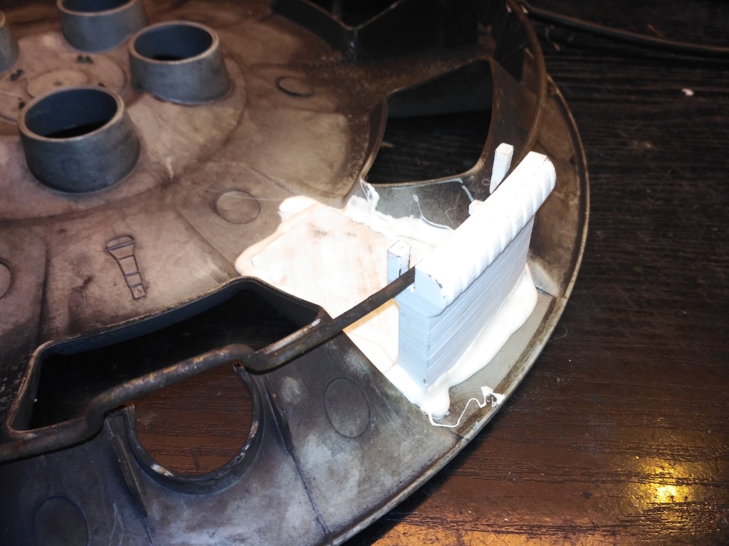 toyota wheel trimm holder repair