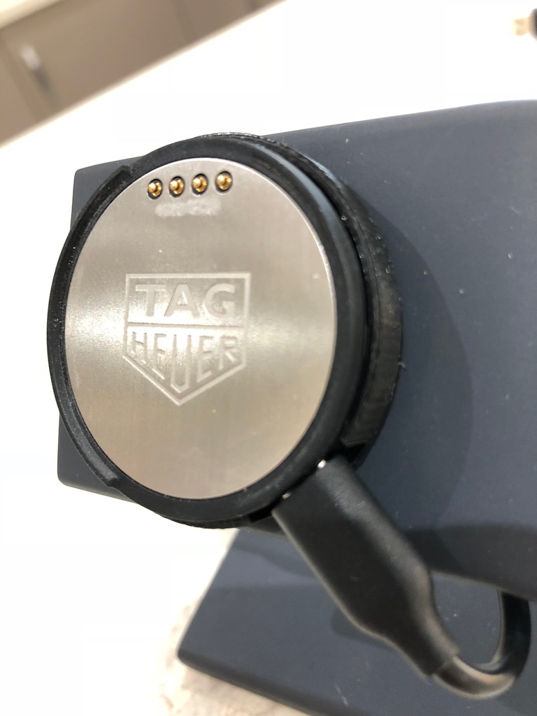 Tag Heuer Connected 41 to Apple Watch Stand Adapter
